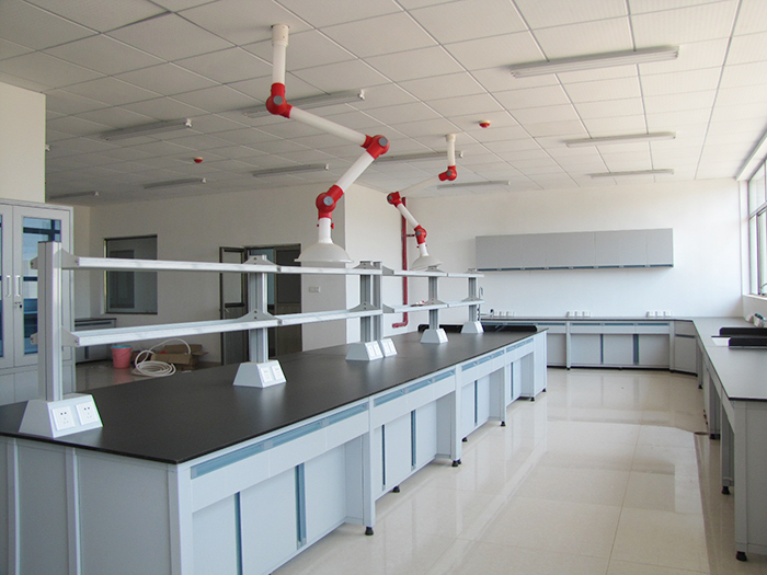 臺、萬向吸收罩